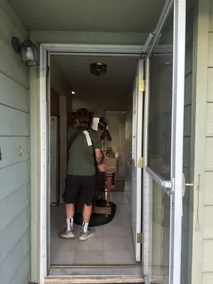 Sagebrush Movers photo 4